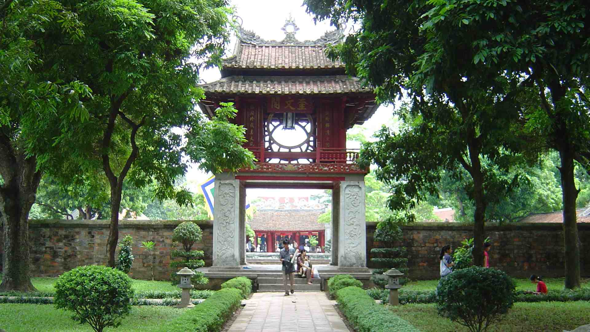 gioi-thieu-van-mieu-quoc-tu-giam.jpg